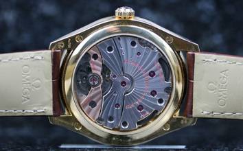 Thumbnail von Omega De Ville Trésor Master Co-axial Yellow Gold - Brown Leather - like New - Fullset - 08/2025