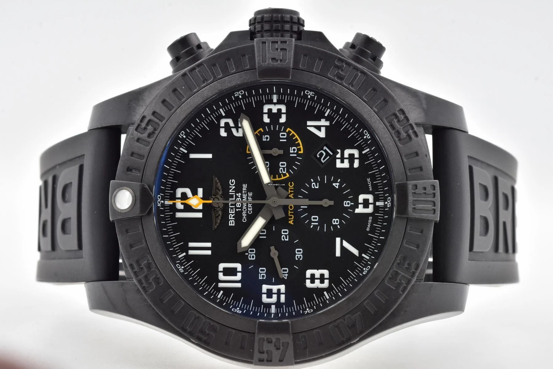  Breitling Avenger Hurricane 12h Breitlight XB0170E4 Black Dial Schwarz 
