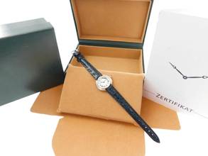 Thumbnail von Cartier 18 Karat Weißgold Ellipse Paris Dial Handaufzug Damenuhr 26 mm 18 Karat Weißgold super selten !