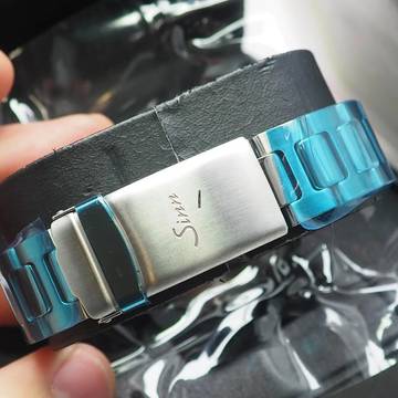  Sinn 303 Chronograph 303 Fußball Football Edition Stahl Box und Papiere NEU/ungetragen Full Set UNWORN 