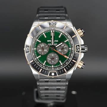  Breitling Chronomat 44 Green Dial FULLSET 