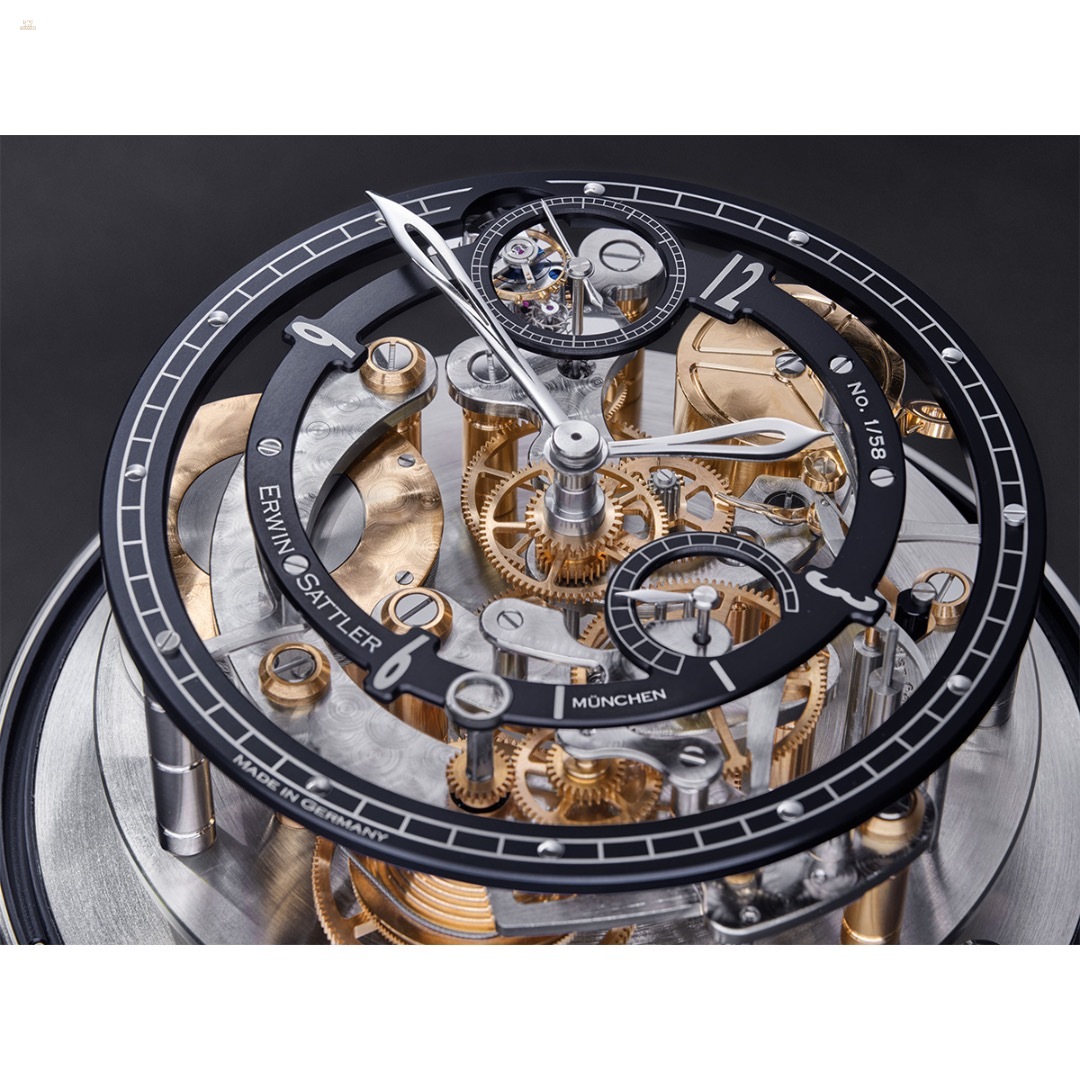 Thumbnail von Vitrea – Exklusive Design-Tischuhr aus Glas & Mechanik