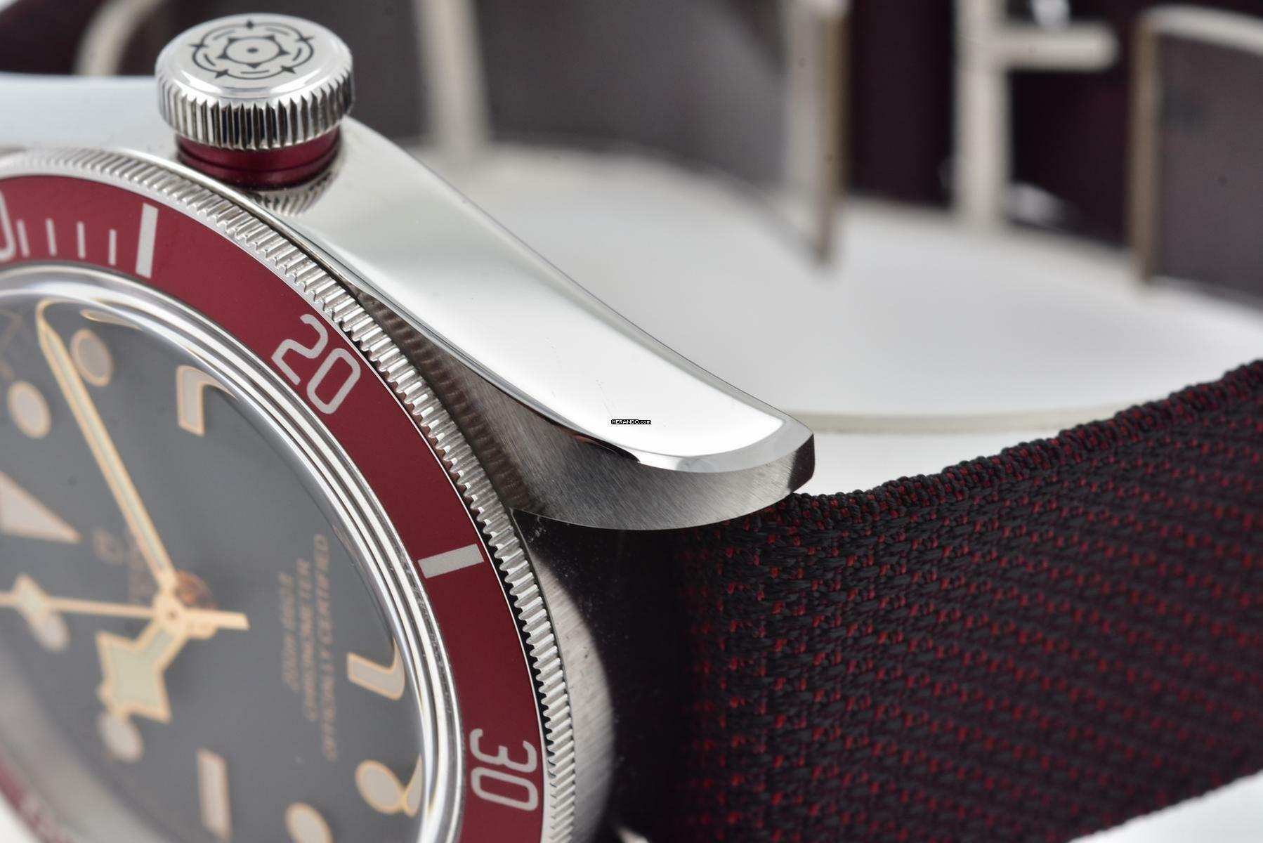 Tudor Black Bay Heritage Black Bay Red Rot 79230R Textilband Textile