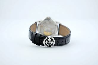 Thumbnail von Patek Philippe World Time 37mm Platinum Case - Extract From The Archieves - 24 Months Warranty 5110P