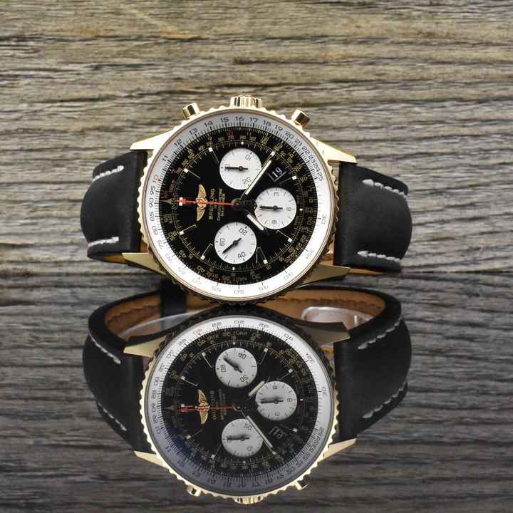  Breitling Navitimer 01 Panda Dial 18k Roségold unpoliert RB012012 Full Set 