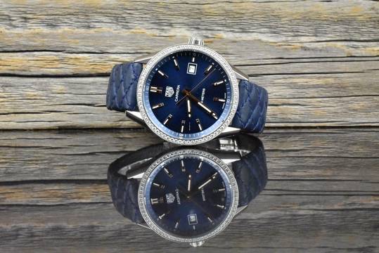  TAG Heuer Carrera Quartz 39 Blue Dial - Factory Diamond Bezel 
