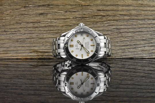  Omega Seamaster Diver 300 M Professional 300M Automatic White Wave Tritium Dial 25522000 Vintage 1986 