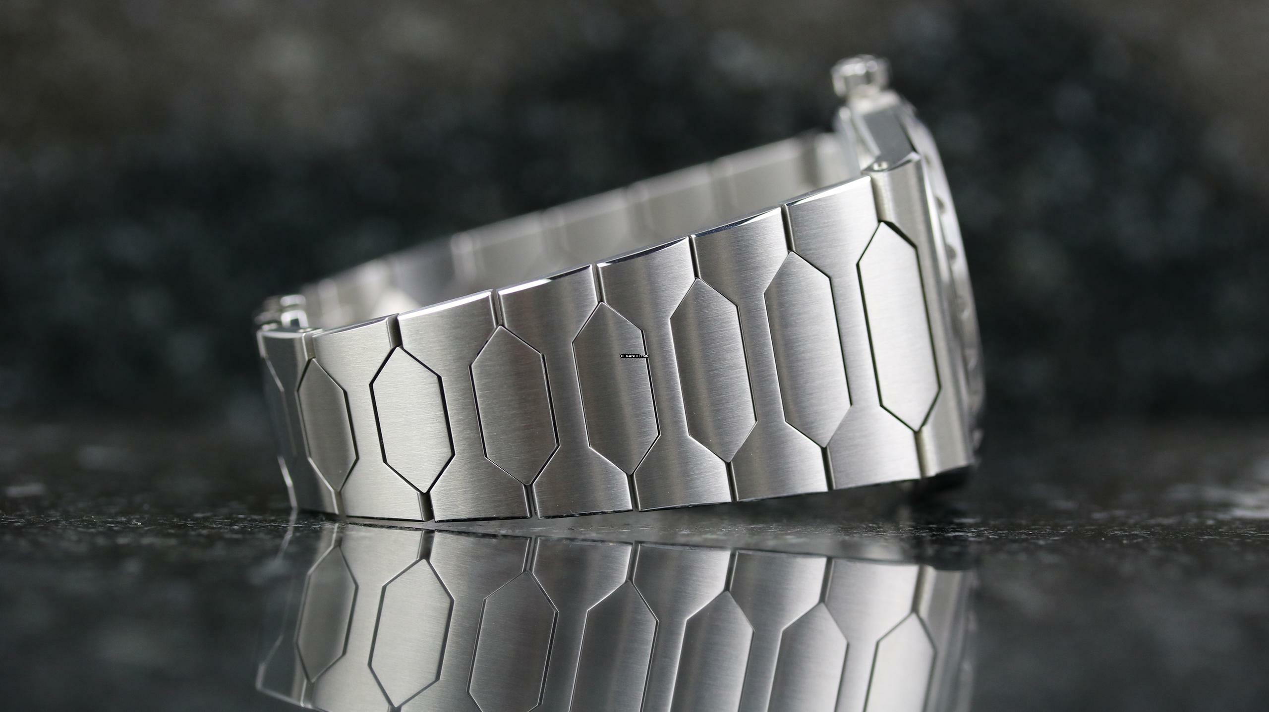  Vacheron Constantin 222 Historiques 222 4200h/222a-b934 Steel - Blue - New - Fullset - 01/2026 