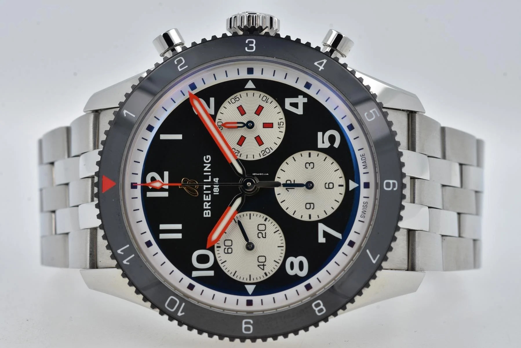 Breitling Classic AVI Chronograph Mosquito Y233801A1B1A1