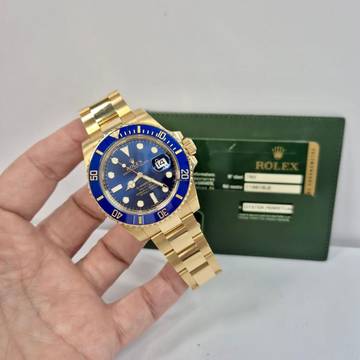  Rolex Submariner Date Bluesy Yellow Gold 40mm Automático Completo 