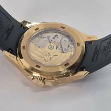 Thumbnail von Patek Philippe Aquanaut LUCE Annual Calendar Ouro Rosé 40mm Automático Completo