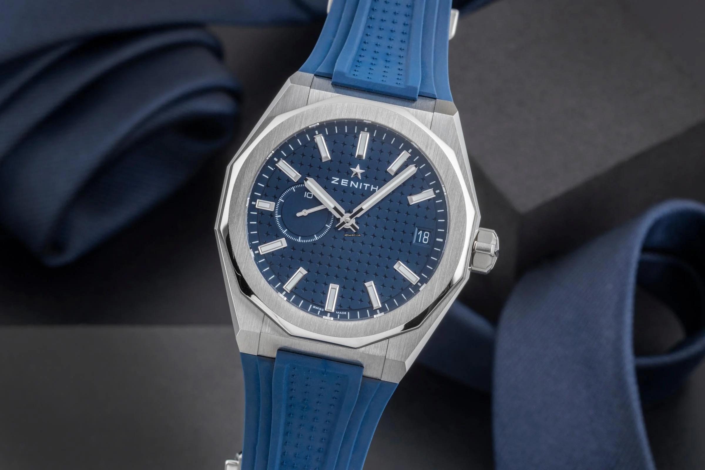  Zenith Defy Skyline Stahl Automatik Herrenuhr Ref. 03.9300.3620/51.I001 B&P 2023 