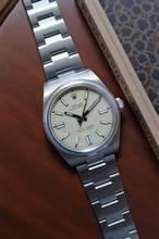 Thumbnail von Rolex Oyster Perpetual Stainless Dial (2025) Cadran beige 11/2025