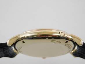 Thumbnail von Jaeger-LeCoultre Odysseus 18 Karat Gelbgold Odysseus Vollkalender Automatik Brunai Wappen Porzellan Zifferblatt Brunei Darussalam Wappen Vollkalender