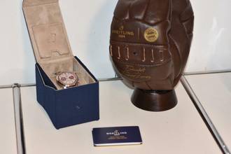 Thumbnail von Breitling Top Time B01 Chronograph 125 Years FC Bayern Munich Limited Edition AB01769A1G1X1