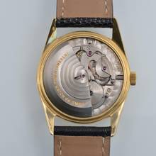 Thumbnail von IWC Classic Schaffhausen Date Pie Pan dial Automatic yellow gold 18KT 1963