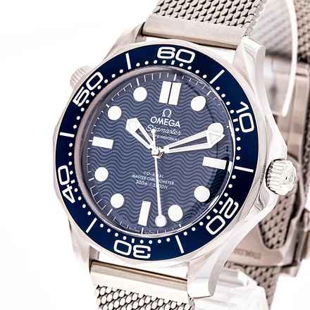  Omega Seamaster Diver 300 M Bond Blue – 210.30.42.20.03.002 – NEW & Unworn – 12/2025 Full Set 