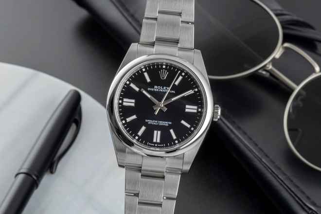  Rolex Oyster Perpetual 41 Black Dial Stahl Automatik Ref. 124300 B&P 2022 