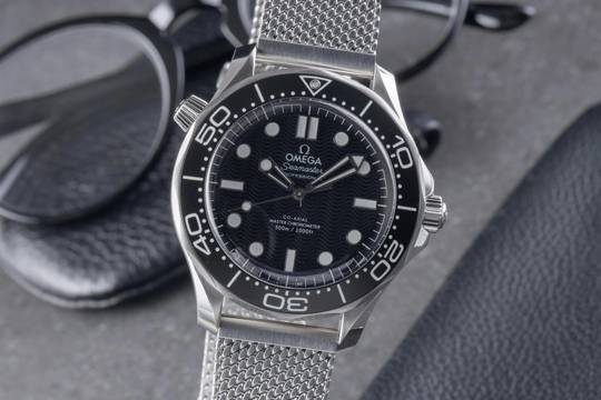  Omega Seamaster Diver 300 M Stahl Automatik Ref. 210.30.42.20.01.010 B&P 2025 
