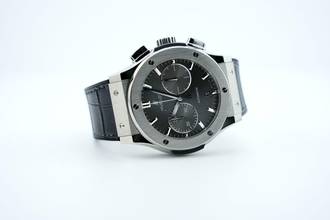 Thumbnail von Hublot Classic Fusion Racing Grey 45mm Chronograph All Grey - With Box And Papers - 521.NX.7071.LR 2019