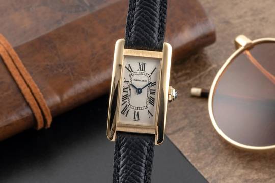  Cartier Tank Américaine 18K (0,750) Gelbgold Damenuhr Gold Ref. W26015K2 1710 