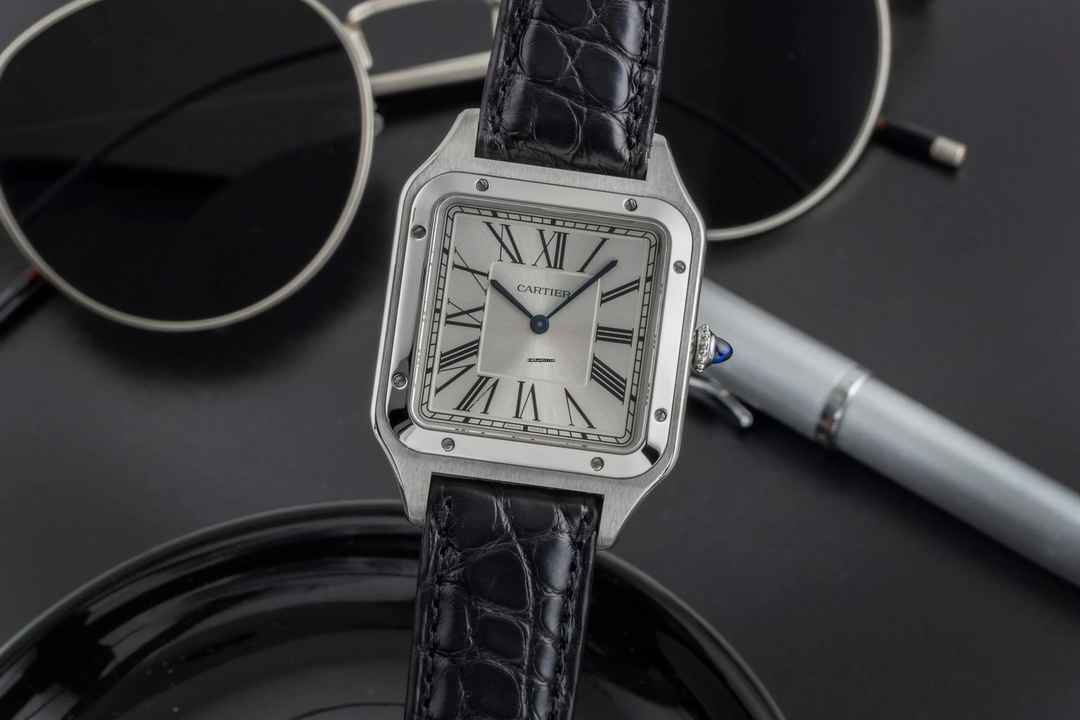  Cartier Santos Dumont Edelstahl Handaufzug Herrenuhr Ref. WSSA0032 B&P 2021 
