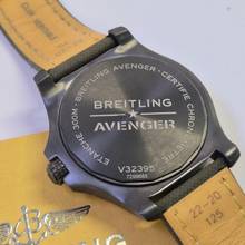 Thumbnail von Breitling Avenger Night Mission GMT DLC Titanium 45mm Automático Completo