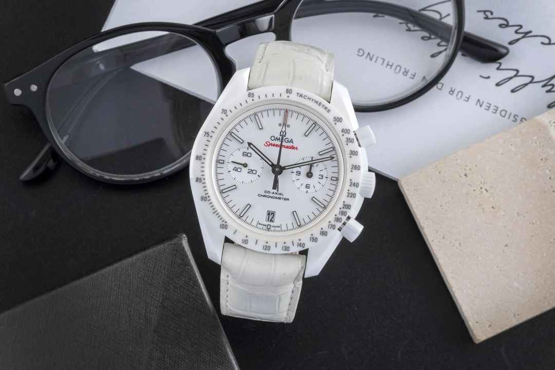  Omega Speedmaster Moonwatch White Side Of The Moon 311.93.44.51.04.002 B&P 2016 