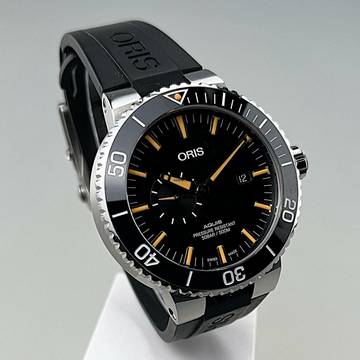  Oris Aquis Small Second 7733 4159-07 4 24 64EB 01 743 7733 Aquis Small Second Date Diver Stahl Kautschuk Automatik 45,5 mm Full Set deutsche Auslieferung 