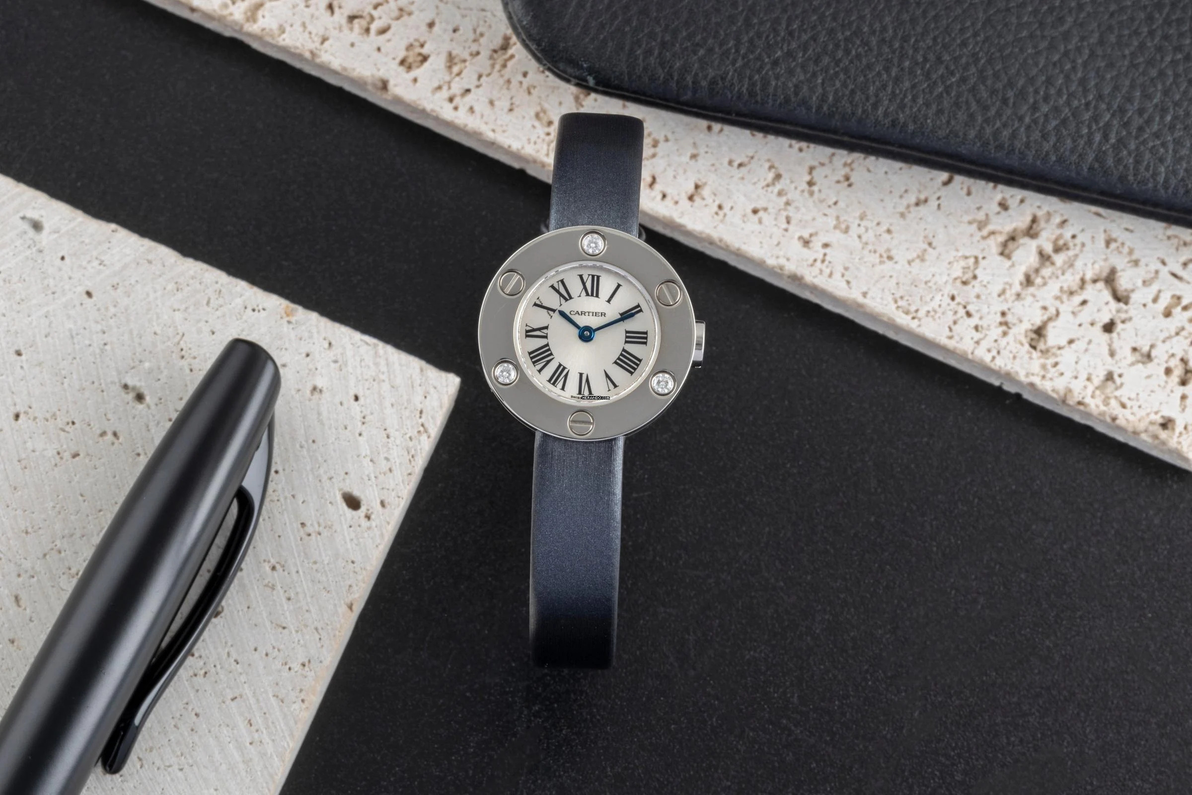 Cartier Love 18k (0,750) Weissgold Quarz Damenuhr Ref. WE800131 Box