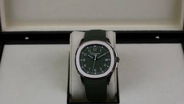 Thumbnail von Patek Philippe Aquanaut Whitegold Khaki Green - like New - Fullset - 2023