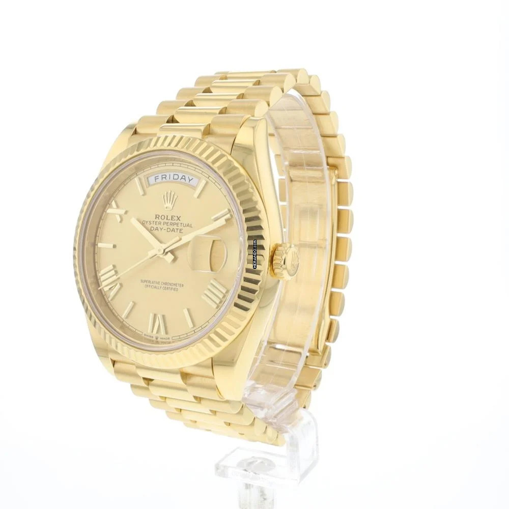  Rolex Day-Date 40 Yellow Gold Champagne Roman Dial 