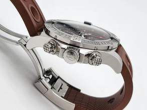 Thumbnail von Breitling Super Avenger II B+P Germany