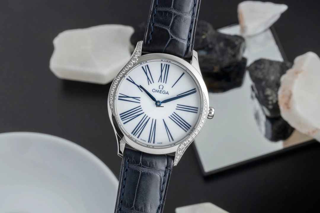  Omega De Ville Trésor Damenuhr Diamanten Ref. 428.17.36.60.04.001 Papiere 