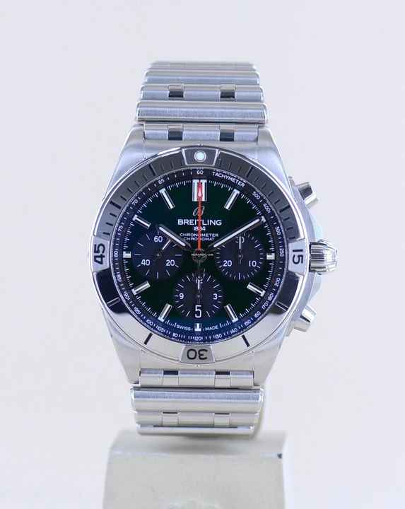  Breitling Chronomat 42 Chronograph 42 mm Bentley British Racing green B+P Stahlband 