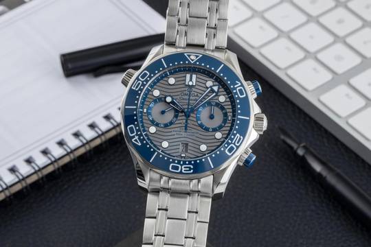  Omega Seamaster Diver 300 M Stahl Automatik Ref. 210.30.44.51.06.001 B&P 2022 