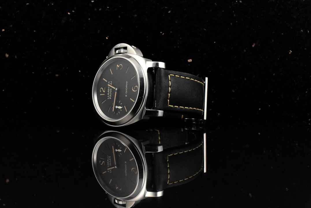  Panerai Luminor 8 Days 8 Giorni PAM00915 Black Dial unpoliert 