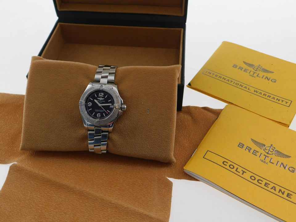  Breitling Colt Oceane II Damenuhr mit schwarzem Zifferblatt 33 mm wie Neu. original Papiere TOP 