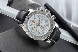 Thumbnail von Breitling Super Avenger Chronograph Edelstahl Automatik Ref. A13370