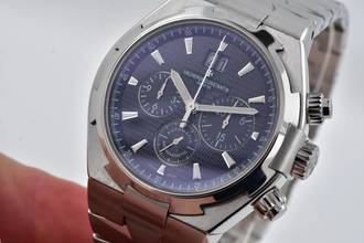 Thumbnail von Vacheron Constantin Overseas Chronograph Black Dial Big Date 49150/B01A-9097