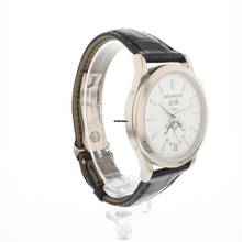 Thumbnail von Patek Philippe Annual Calendar White Gold Silver Dial