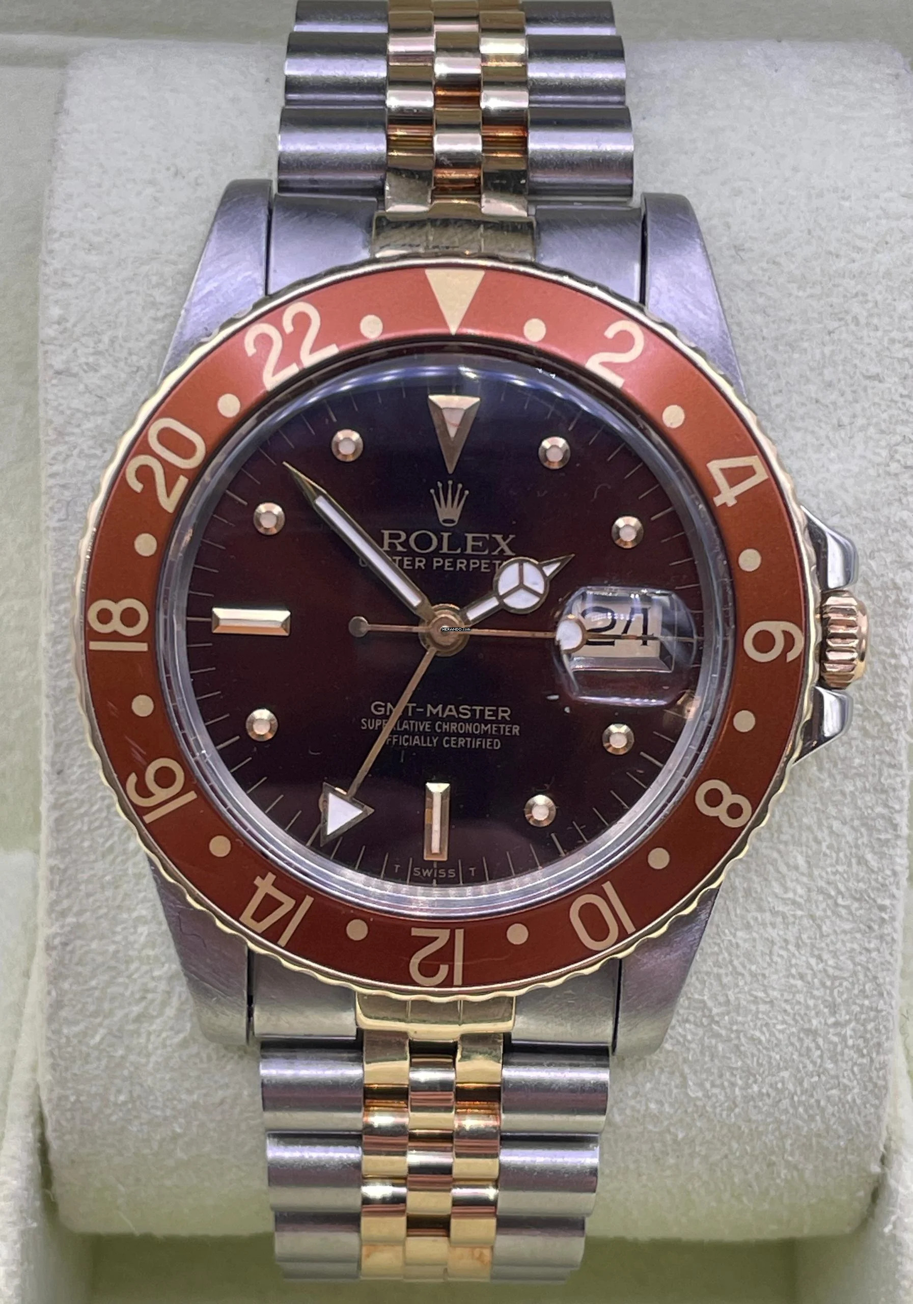  Rolex GMT-Master ROOTBEER/TIGEREYE (VINTAGE) BROWN NIPPE DIAL Steel/Gold JUBILEE 