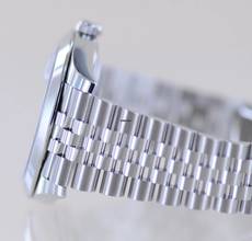 Thumbnail von Rolex Datejust 41 black Dial B+P 126300 Jubiléband Top Klassiker