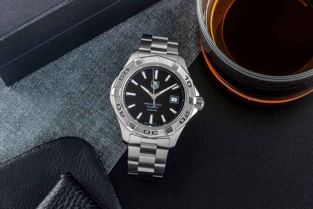  TAG Heuer Aquaracer 300M Automatik Calibre 5 Edelstahl Herrenuhr Ref. WAP2010 