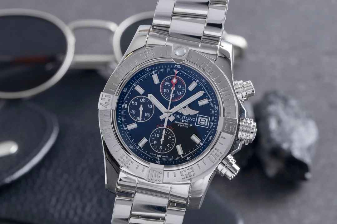  Breitling Avenger II 43 Chronograph Automatik Stahl Ref. A13381111B1A1 B&P 