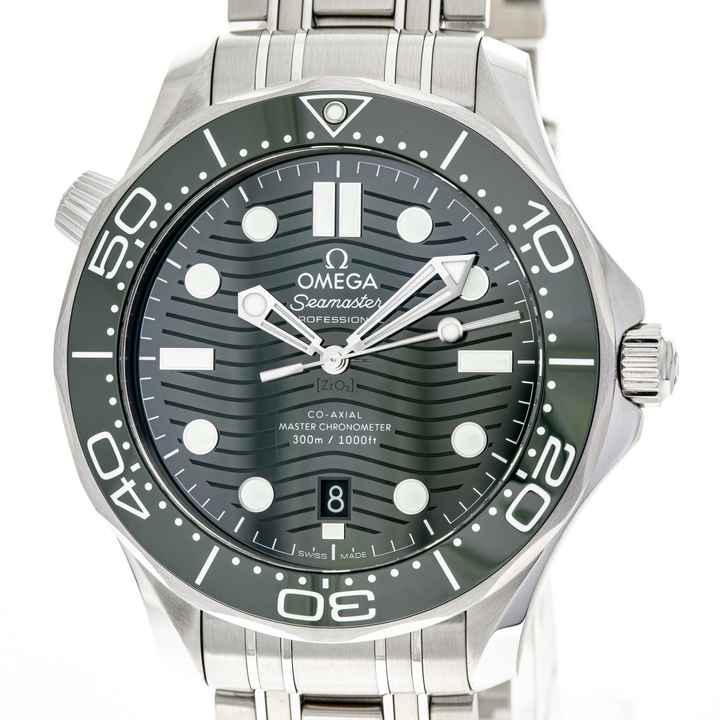  Omega Seamaster Diver 300 M 42 Diver 300 M Green – 210.30.42.20.10.001 – NEW & Unworn – 11/2025 Full Set 