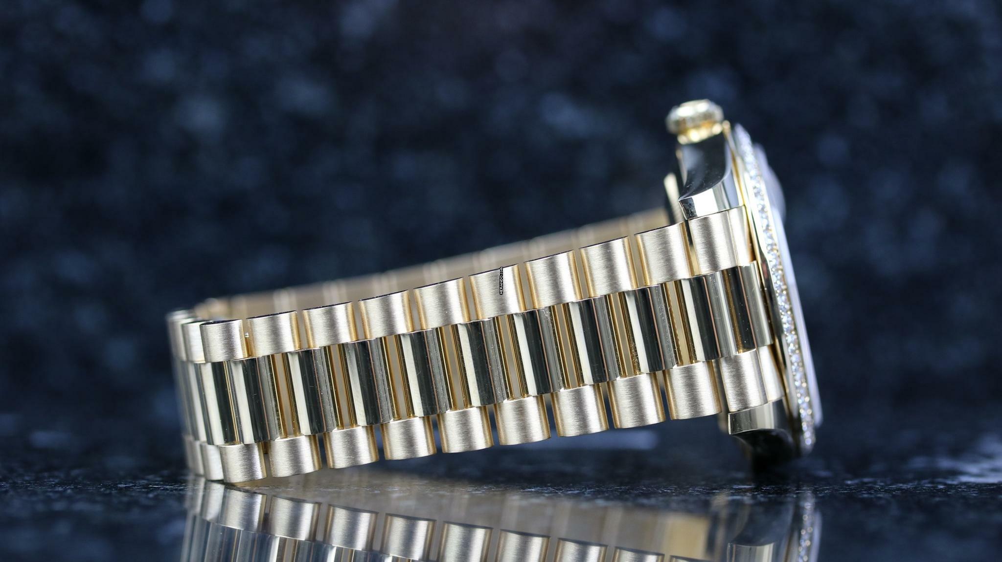 Rolex Day-Date 40 Yellowgold RBR - Black Baguette - New - Fullset - 10/2025