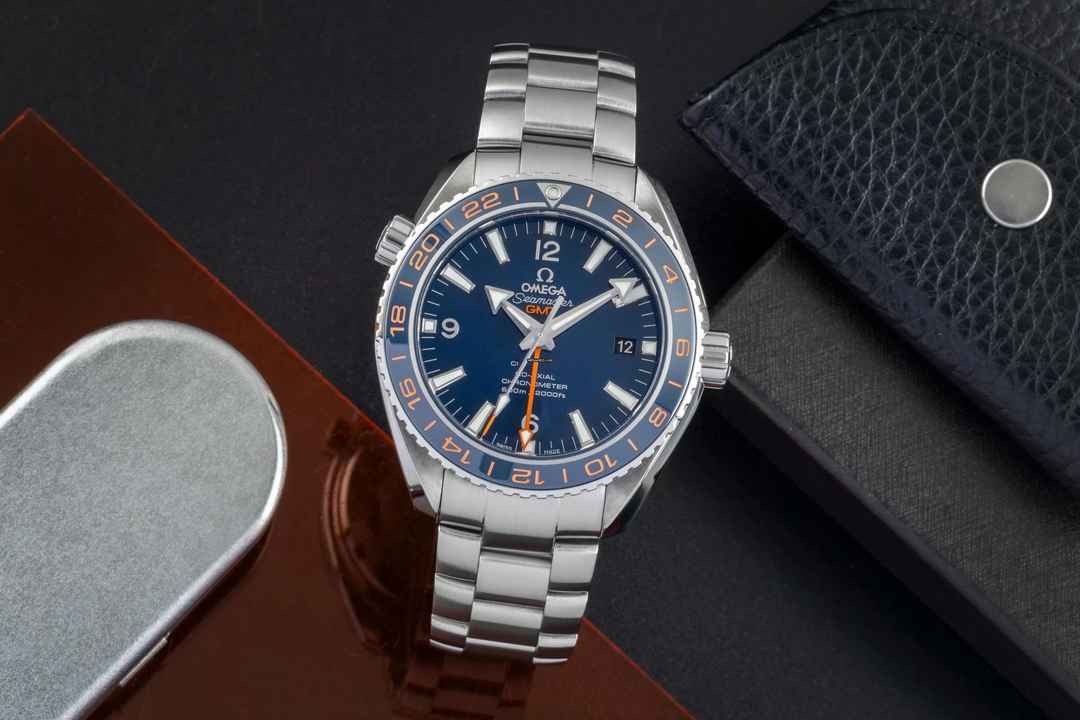 Omega Seamaster Planet Ocean Good Planet 600M GMT Ref. 232.30.44.22.03.001 B&P 
