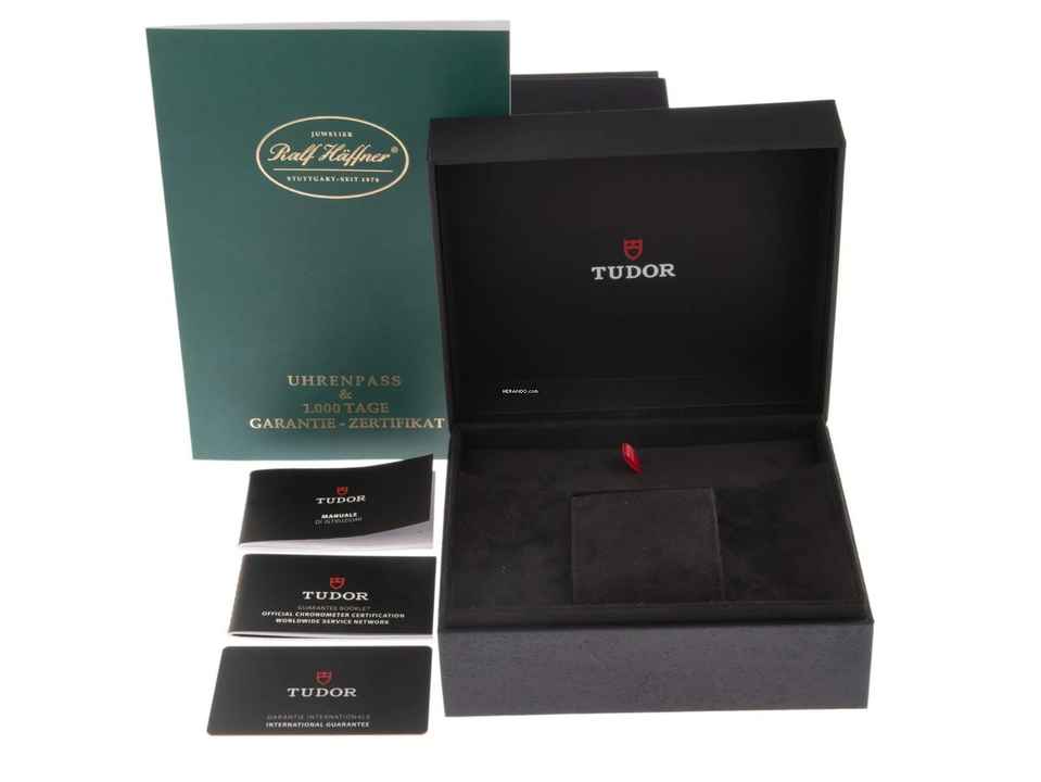  Tudor Black Bay GMT Pepsi Ref.M79830RB-0001 2025 Full Set Ungetragen Black Bay GMT Pepsi 
