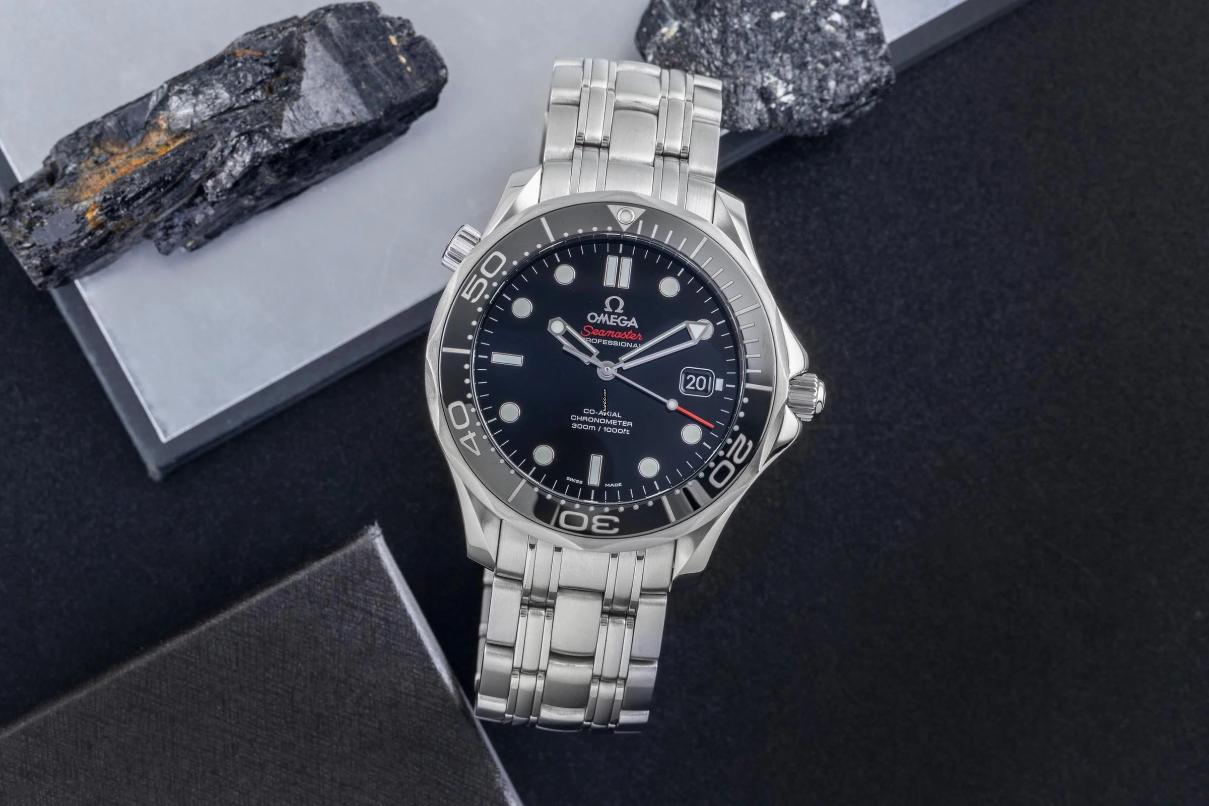 Omega Seamaster Diver 300 M Stahl Automatik Herrenuhr 212.30.41.20.01.003 B&P